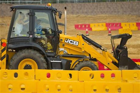 Construction-themed park lets kids move some earth | iNFOnews.ca