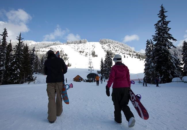 Canadian ski industry to increasingly rely on artificial powder as climate warms | iNFOnews.ca
