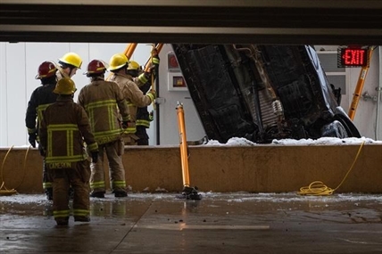 Driver killed after car plunged from second floor of UBC parkade building | iNFOnews.ca