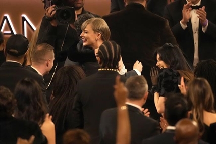 Welcome to the week of peak Taylor Swift, from the Grammys to Tokyo shows to the Super Bowl | iNFOnews.ca Welcome to the week of peak Taylor Swift, from the Grammys to Tokyo shows to the Super Bowl | iNFOnews.ca