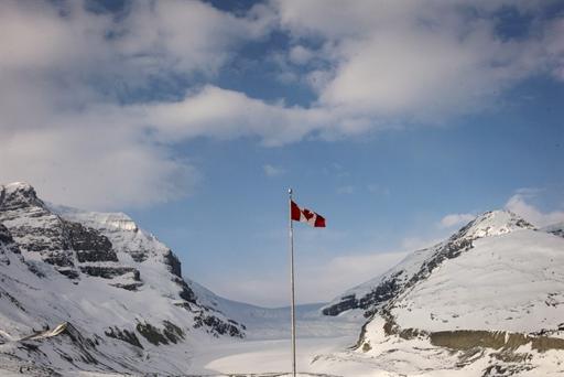 Athabasca glacier melting at 'astonishing' rate | iNFOnews.ca