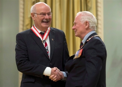 Mike Harcourt rips up NDP card, says B.C. New Democrats not ready to govern | iNFOnews.ca