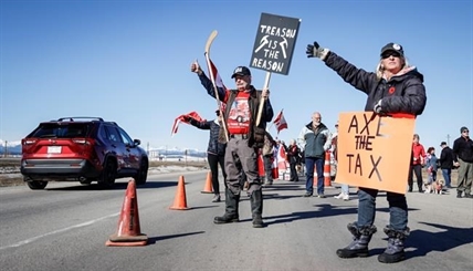 'It just needs to stop': Carbon price protesters slow traffic on Trans-Canada Highway | iNFOnews.ca