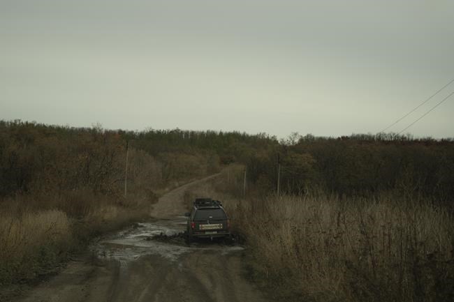 The true toll of the war in Ukraine is measured in bodies. This man brings them home, one at a time | iNFOnews.ca