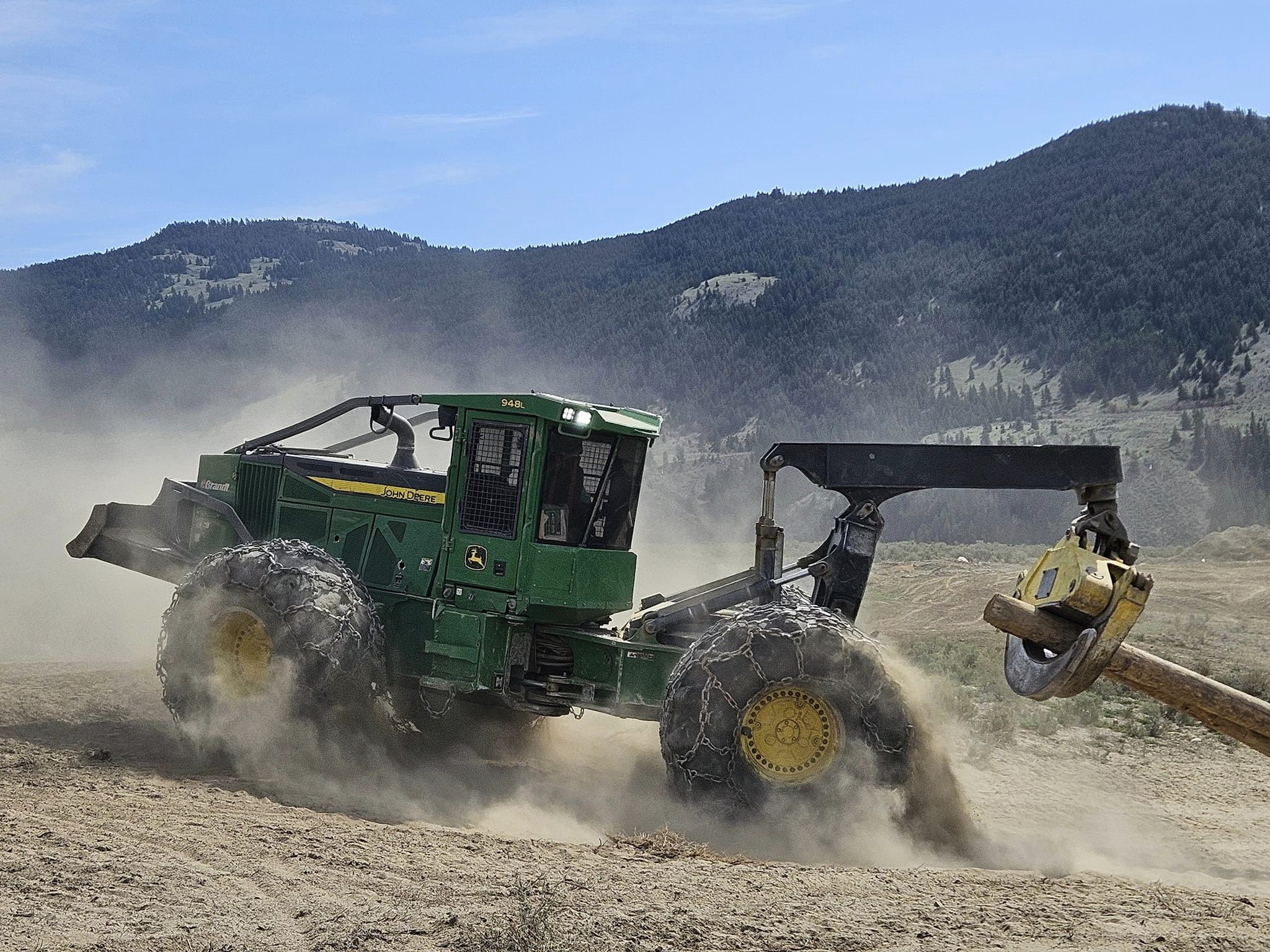 iN PHOTOS: Hands-on experience operating forestry, construction machines in Kamloops | iNFOnews.ca