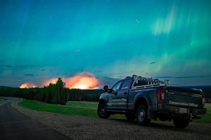 Wildfire burning near Fort Nelson continues to rapidly grow | iNFOnews.ca
