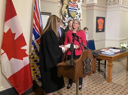 Gay rights champion Elenore Sturko shocks BC United by defecting to Conservatives | iNFOnews.ca