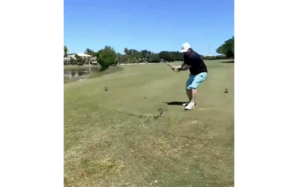 TRENDING NOW: Now this is a quality golfing prank | iNFOnews.ca TRENDING NOW: Now this is a quality golfing prank | iNFOnews.ca
