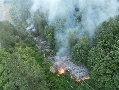 Wildfires erupt in B.C. with more heat and thunderstorms on the way | iNFOnews.ca Wildfires erupt in B.C. with more heat and thunderstorms on the way | iNFOnews.ca