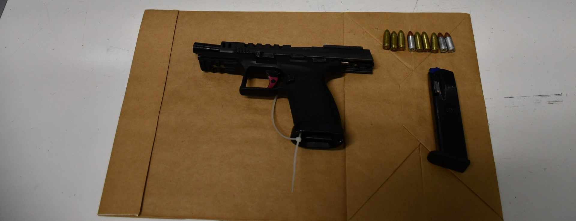 Four arrests as Penticton RCMP seize cash, drugs and guns in raid | iNFOnews.ca