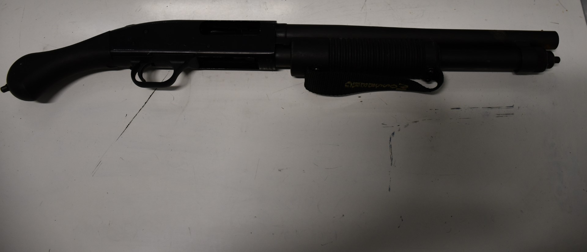 Four arrests as Penticton RCMP seize cash, drugs and guns in raid | iNFOnews.ca