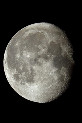 'Supermoon' no fantastic phenomenon but the moon still fascinates | iNFOnews.ca 'Supermoon' no fantastic phenomenon but the moon still fascinates | iNFOnews.ca