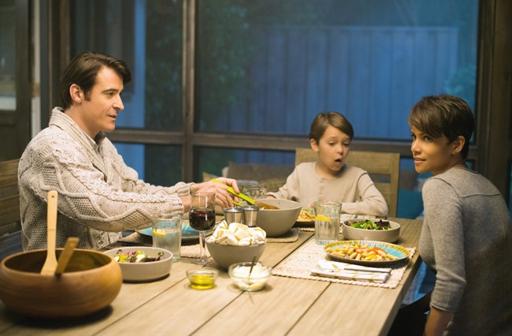 Former 'ER' star explores his sci-fi side in 'Extant' | iNFOnews.ca Former 'ER' star explores his sci-fi side in 'Extant' | iNFOnews.ca