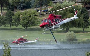 B.C. residents brace for evacuation as wind picks up, fuels wildfire | iNFOnews.ca