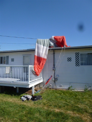 No spinny rides for B.C. parachutist who lives to talk about dive into house | iNFOnews.ca