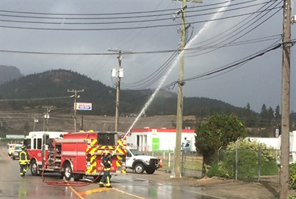 Power pole fire leaves Ross Road residents without electricity | iNFOnews.ca