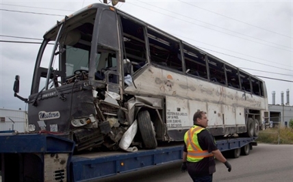 UPDATE: Two people in tour bus crash near Merritt remain in critical condition | iNFOnews.ca