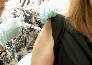 To fight Ebola in West Africa, some experts suggest an untested treatment: blood of survivors | iNFOnews.ca