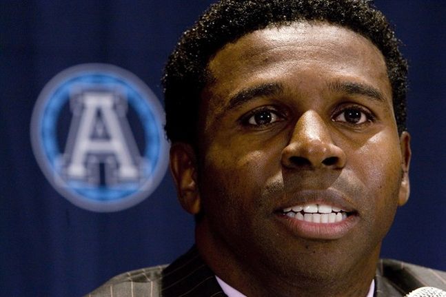 RCMP getting Pinball Clemons his Grey Cup ring back | iNFOnews.ca
