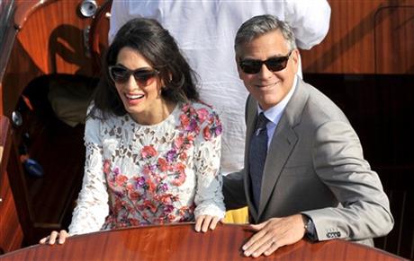 VIDEO: Freshly wed Clooney and wife make appearance in Venice | iNFOnews.ca