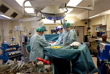 VIDEO: Baby born to woman after womb transplant is medical first | iNFOnews.ca VIDEO: Baby born to woman after womb transplant is medical first | iNFOnews.ca