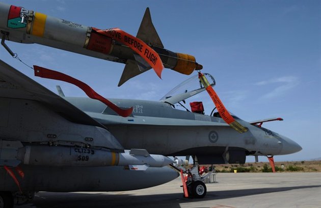 Canadian military advance team heads for Kuwait to prepare to battle ISIL | iNFOnews.ca Canadian military advance team heads for Kuwait to prepare to battle ISIL | iNFOnews.ca