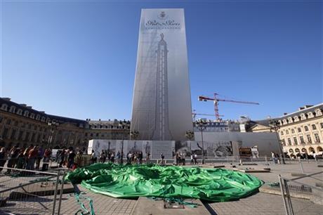 Plug pulled on controversial inflatable Parisian art | iNFOnews.ca Plug pulled on controversial inflatable Parisian art | iNFOnews.ca