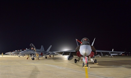 Canada's fighters hitting only select targets in Iraq, says National Defence | iNFOnews.ca