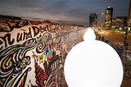 VIDEO: Germany marks 25 years since Berlin Wall's fall | iNFOnews.ca