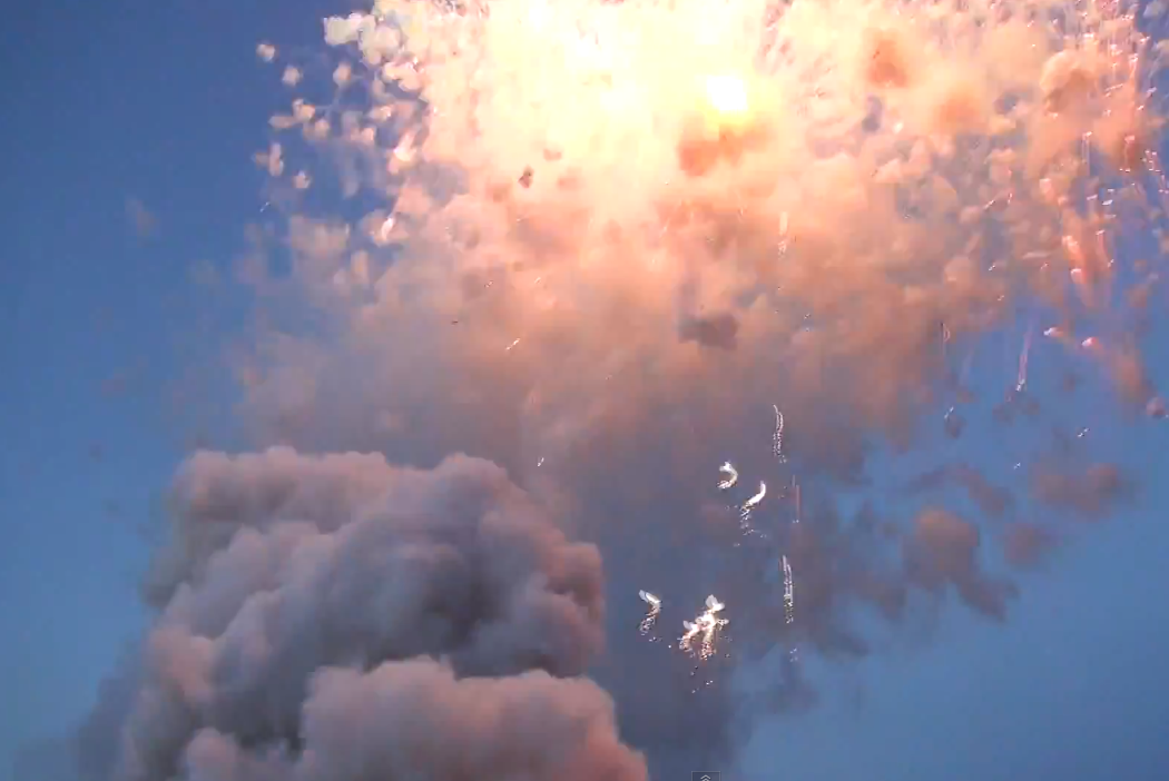 Fireworks go off all at once | iNFOnews.ca