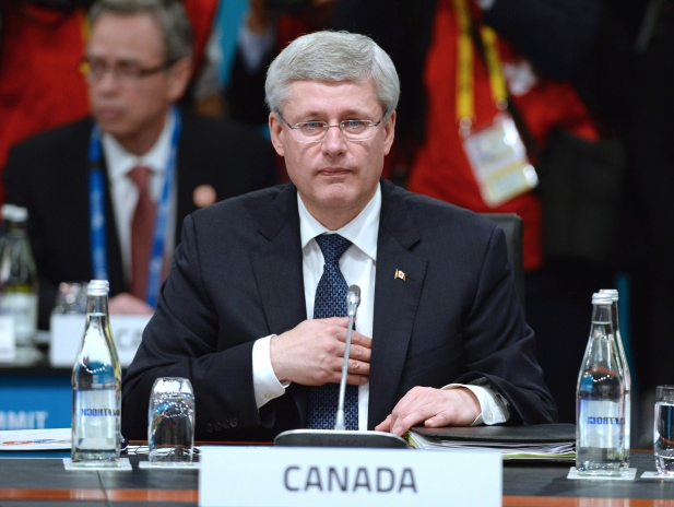 Harper tells Putin to get "get out of Ukraine" at G20 summit in Australia | iNFOnews.ca