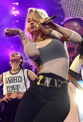 Sam Smith, Beyonce, Pharrell lead with 6 Grammy nods each; all competing for album of the year | iNFOnews.ca