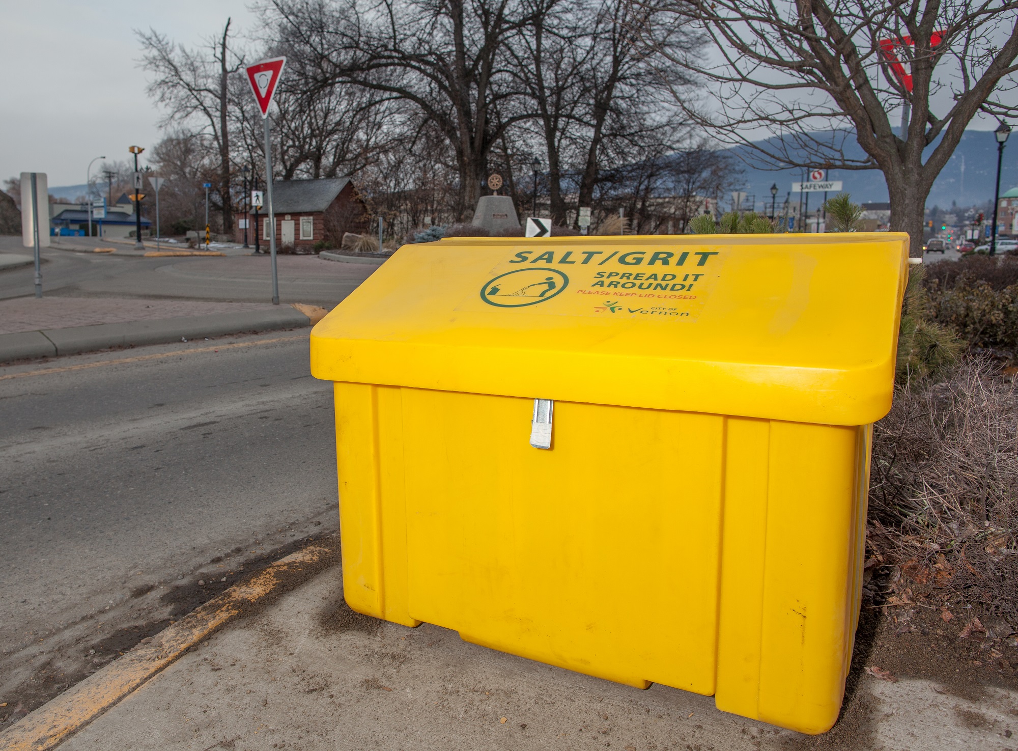 Free grit for you to spread around | iNFOnews.ca Free grit for you to spread around | iNFOnews.ca