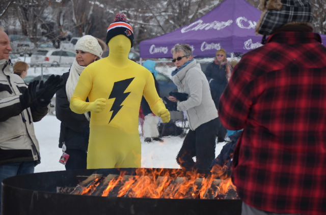 PHOTOS: Brave souls ring in 2015 with Polar Bear Swim in Kal Lake | iNFOnews.ca