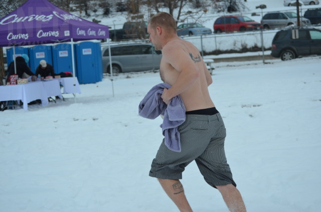 PHOTOS: Brave souls ring in 2015 with Polar Bear Swim in Kal Lake | iNFOnews.ca