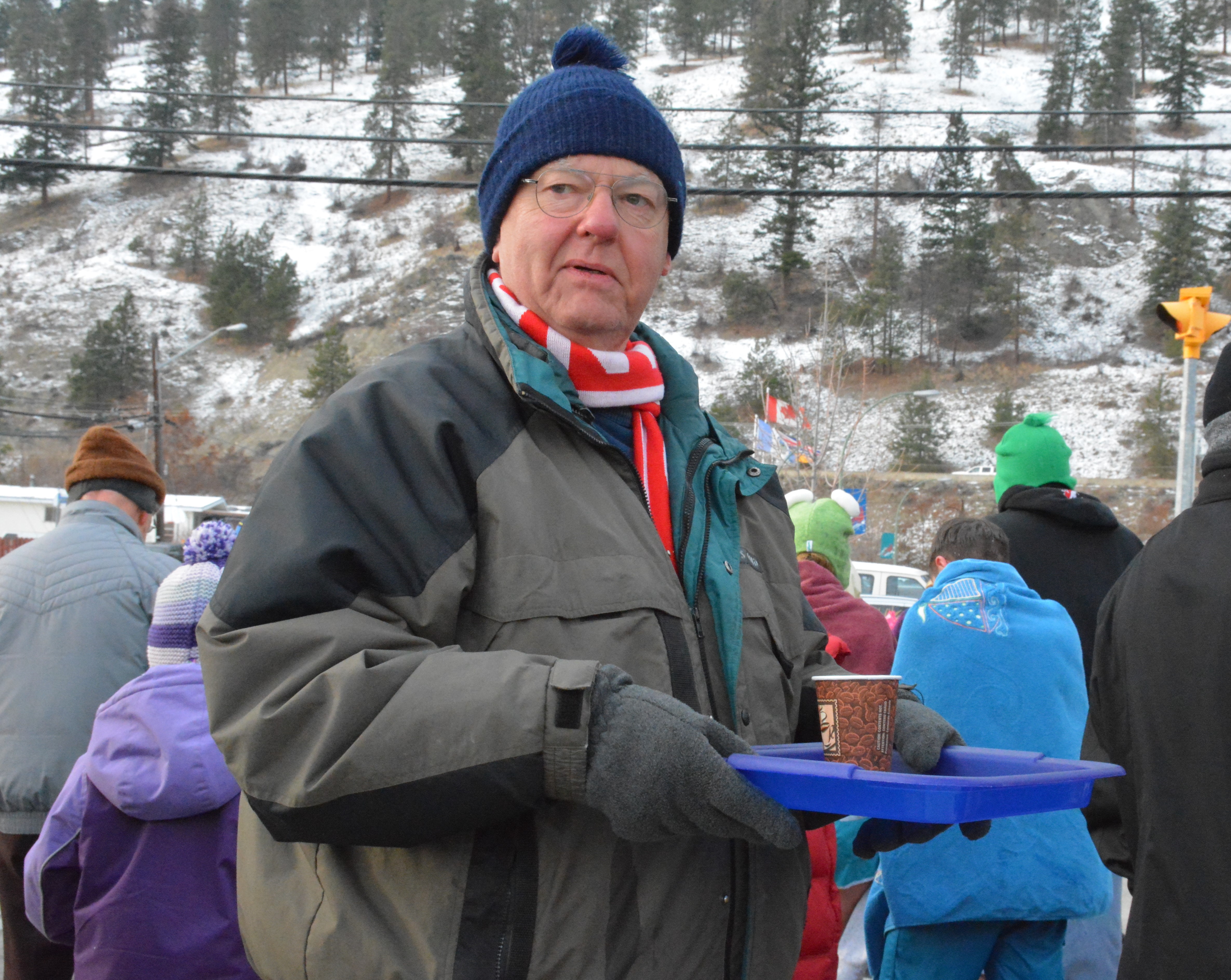 PHOTOS: 2015 Polar Bear Swim in Peachland draws plenty of gutsy swimmers | iNFOnews.ca