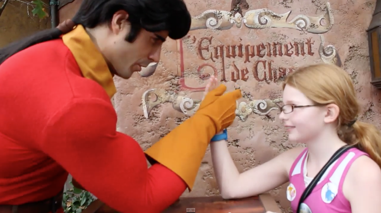 Gaston humiliated arm wrestling a girl | iNFOnews.ca Gaston humiliated arm wrestling a girl | iNFOnews.ca