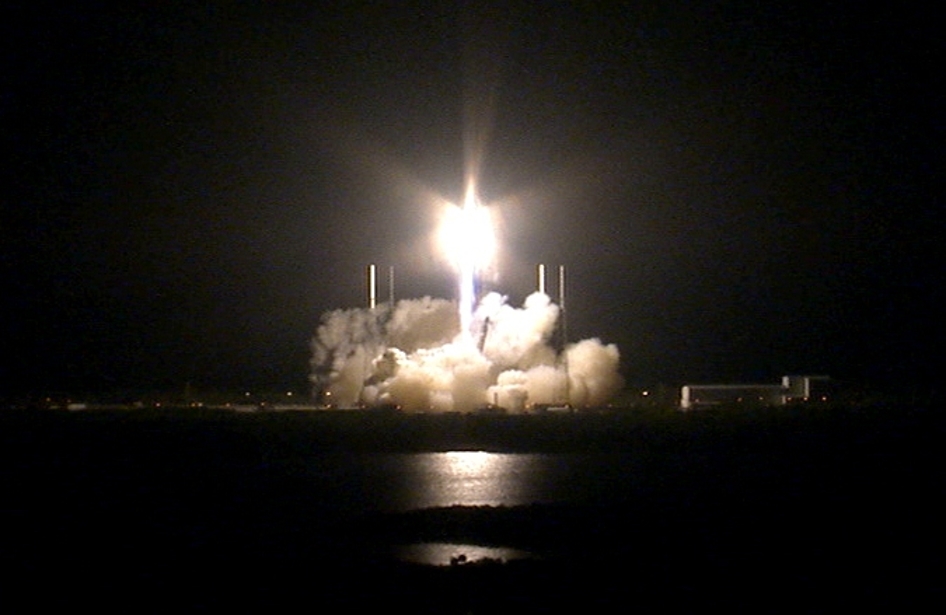 VIDEO: SpaceX launches space station supplies for NASA; fails revolutionary rocket landing at sea | iNFOnews.ca