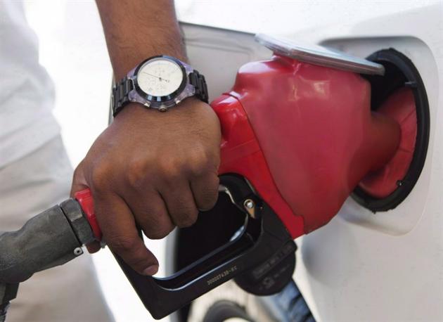 Falling gas prices and weaker dollar brighten tourism prospects, industry says | iNFOnews.ca