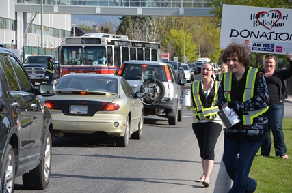 Radiothon fundraiser drumming up roadside donations in Kelowna | iNFOnews.ca