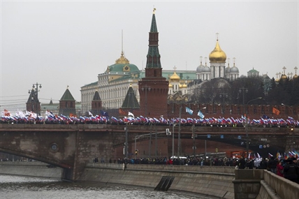 Thousands march in Russia to mourn slain Putin critic Boris Nemtsov, declare 'I am not afraid' | iNFOnews.ca