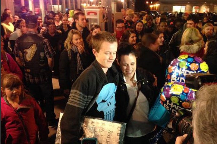 Boy ignored by peers gets bowling alley birthday bash | iNFOnews.ca