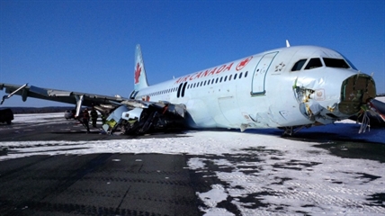 Air Canada says it was safe for pilots to land plane that crashed in Halifax | iNFOnews.ca