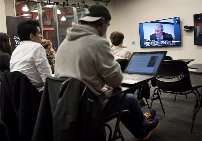 Ken Dryden teaches class of the future to five universities simultaneously | iNFOnews.ca Ken Dryden teaches class of the future to five universities simultaneously | iNFOnews.ca