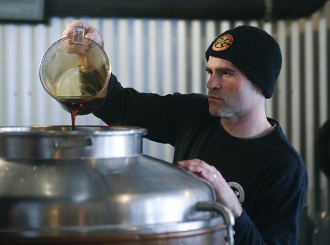 Tastes great, less sticky: Some maple sap this season headed from tree tap to beer tap | iNFOnews.ca