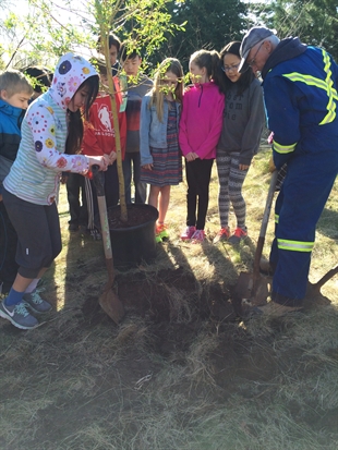 Day of Secwentwecw brings city kids closer to the land | iNFOnews.ca