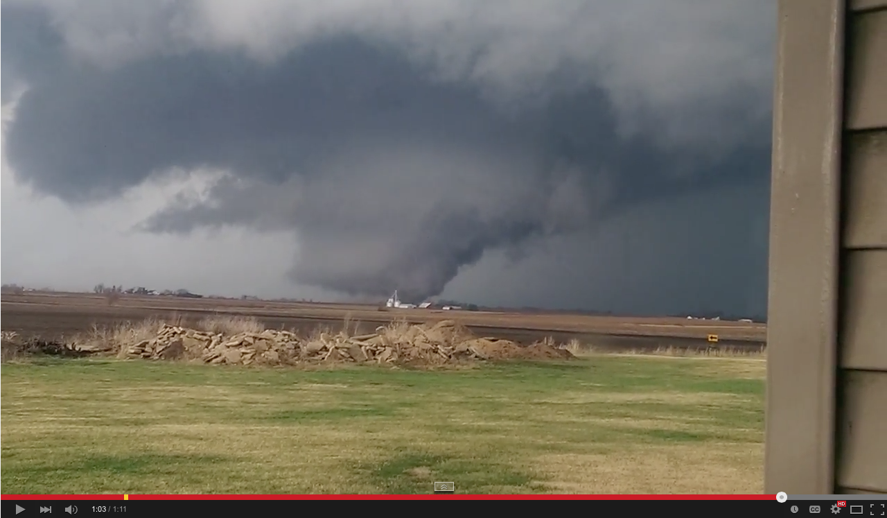 Terrifying video of huge Illinois tornado | iNFOnews.ca