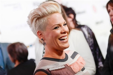 Mom's decision to take girl to Pink concert didn't cause child any harm | iNFOnews.ca