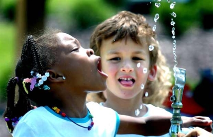 US calls for lower fluoride level in drinking water; says fluoride is causing splotchy teeth | iNFOnews.ca