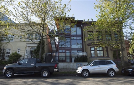 Shipping container housing to be stacked up in communities across Canada | iNFOnews.ca